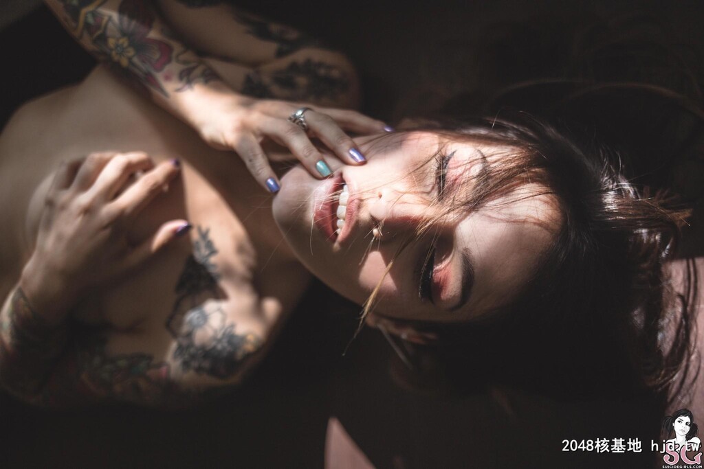 [SuicideGirls]Mica-Mykindofwoman-[52P]第1页 作者:Publisher 帖子ID:60364 TAG:欧美图片,歐美激情,2048核基地