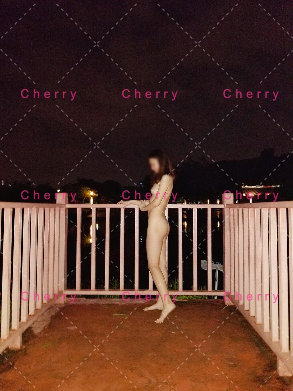 cherry户外露出04[10P]第1页 作者:Publisher 帖子ID:177258 TAG:偷拍图片,露出偷窺,2048核基地